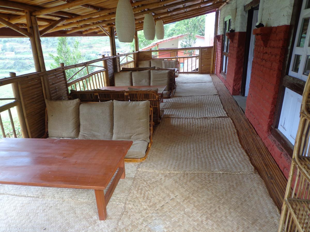 Solid Rock - Lodge & Restaurant Pharping Bagian luar foto