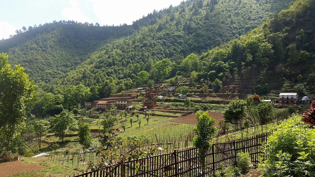 Solid Rock - Lodge & Restaurant Pharping Bagian luar foto